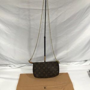 Authentic Louis Vuitton  Pochette